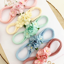 Load image into Gallery viewer, Dainty flower headbands
